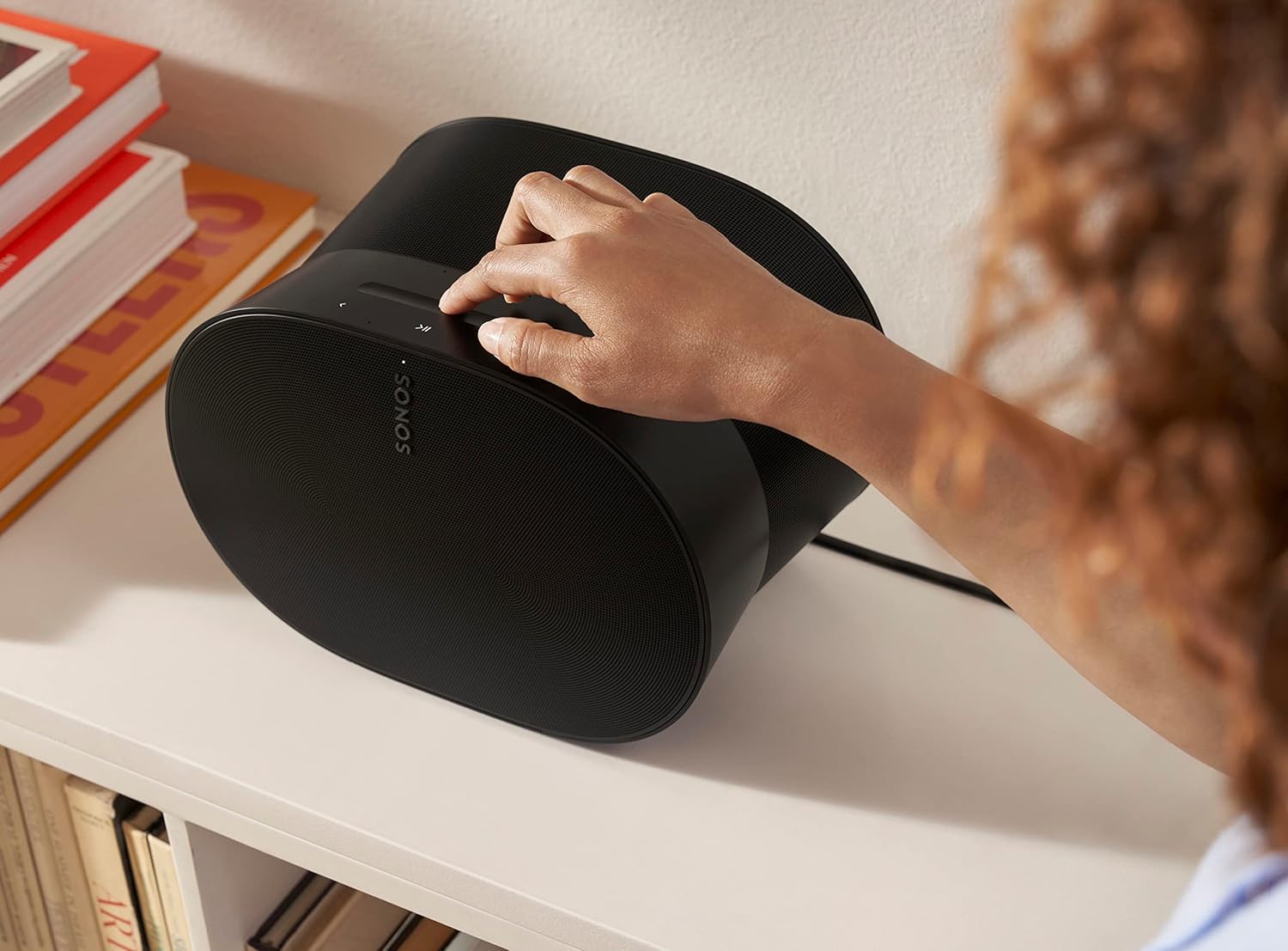 Sonos Era 300 | Enceinte Intelligente pour l'audio Spatial avec Wi-FI, Bluetooth, Compatible avec Alexa, Dolby Atmos - Noir – Image 9